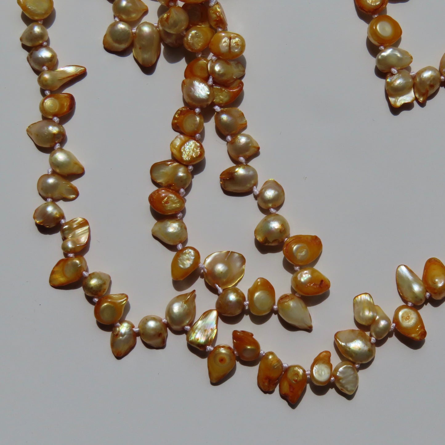 COLLAR DE PIEDRAS DORADO