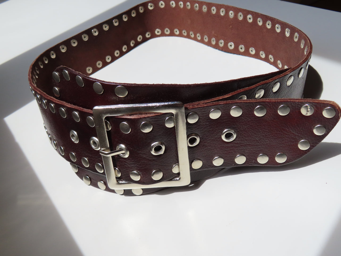 CINTURON MARRON FAJIN TACHAS